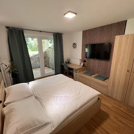 Appartement Prenocisca Mraz à Velenje Extérieur photo
