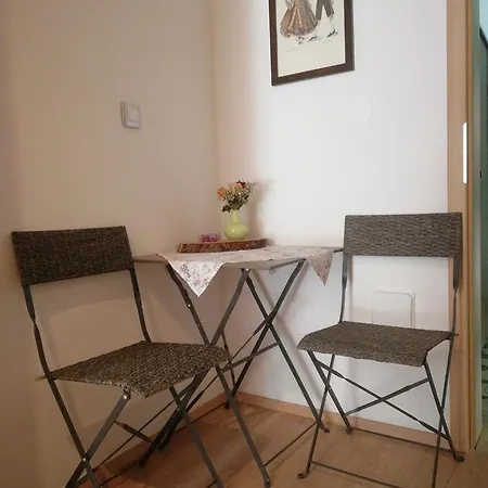 Appartement Prenocisca Mraz à Velenje Extérieur photo